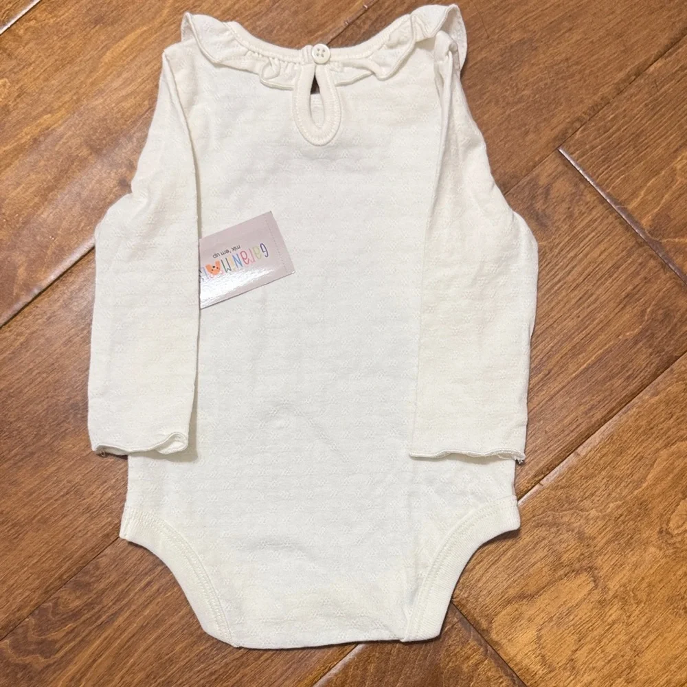 NWT Size 18M Garanimals Cream Long Sleeve Bosysuit